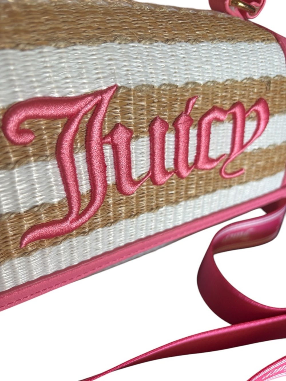 Juicy Couture Straw & Pink Crossbody Bag/Purse Adjustable Logo Strap Summer Chic - Picture 9 of 13